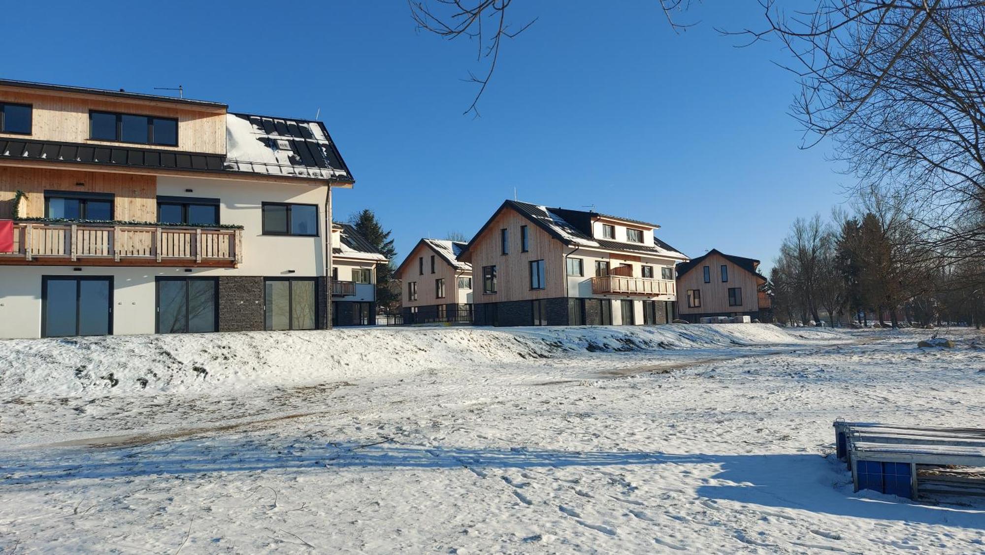 Lipno Apartments Bergmax, Ski Areal Lipno 16Min Dojezd - Resort Male Lipno S Terasou A Zahradkou, Parking Free Cerna v Posumavi Bagian luar foto