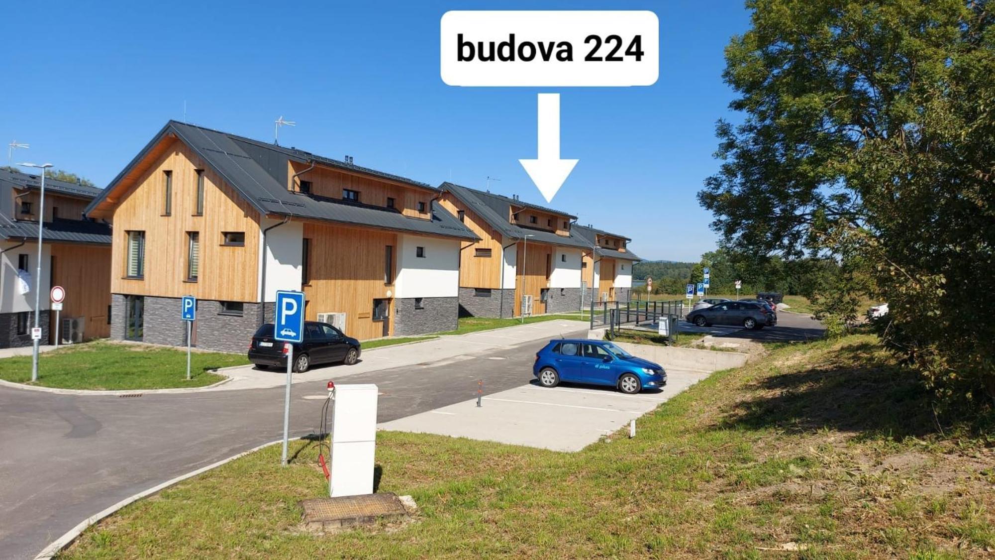 Lipno Apartments Bergmax, Ski Areal Lipno 16Min Dojezd - Resort Male Lipno S Terasou A Zahradkou, Parking Free Cerna v Posumavi Bagian luar foto