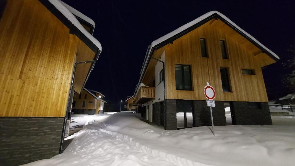 Lipno Apartments Bergmax, Ski Areal Lipno 16Min Dojezd - Resort Male Lipno S Terasou A Zahradkou, Parking Free Cerna v Posumavi Bagian luar foto