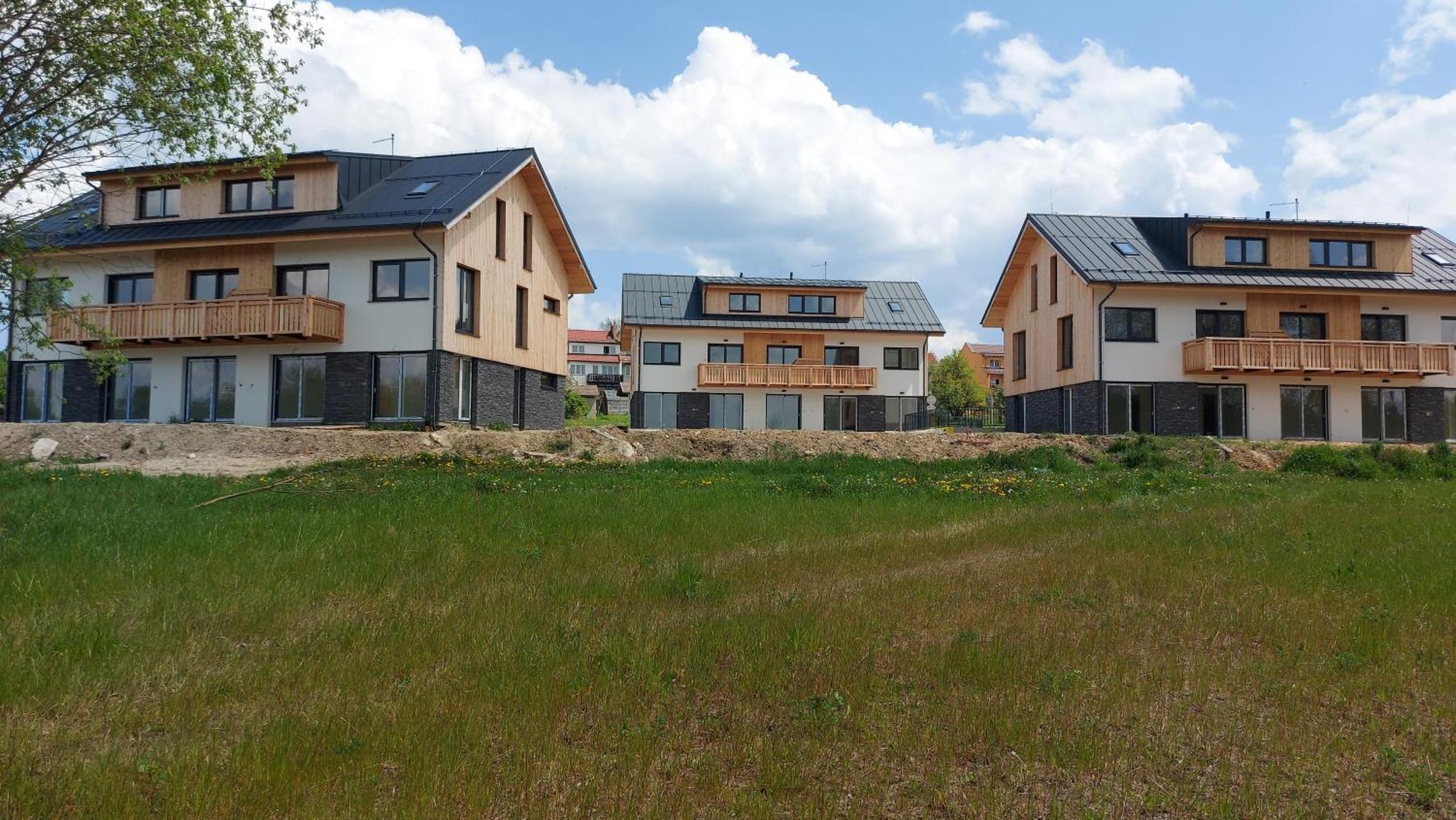 Lipno Apartments Bergmax, Ski Areal Lipno 16Min Dojezd - Resort Male Lipno S Terasou A Zahradkou, Parking Free Cerna v Posumavi Bagian luar foto