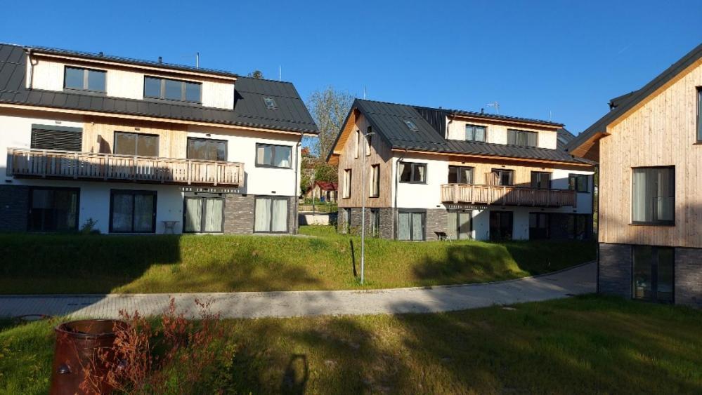 Lipno Apartments Bergmax, Ski Areal Lipno 16Min Dojezd - Resort Male Lipno S Terasou A Zahradkou, Parking Free Cerna v Posumavi Bagian luar foto
